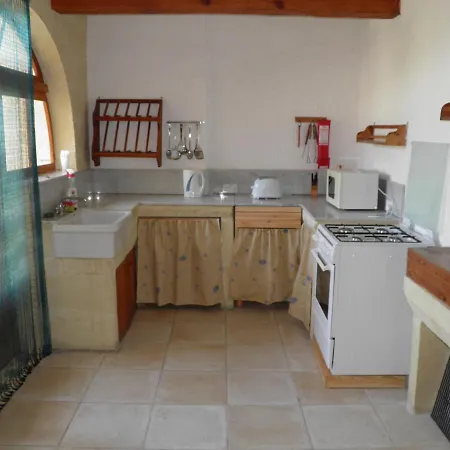 Ta' Farmhouse *