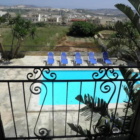 Ta' Farmhouse Holiday home